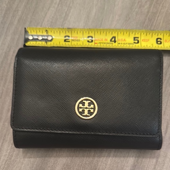 Tory Burch Handbags - Tory Burch Black Compact Wallet